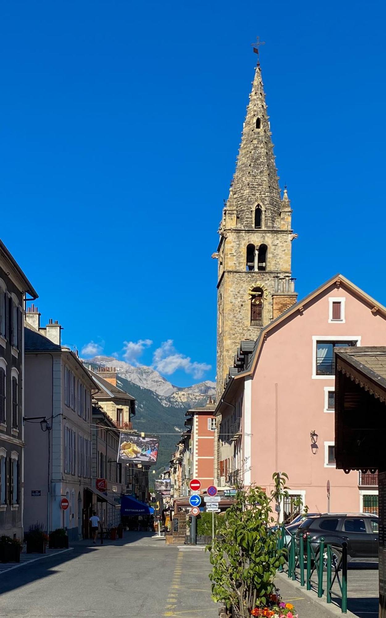 La Capitale - Les Gites De L Argile Barcelonnette Exterior photo